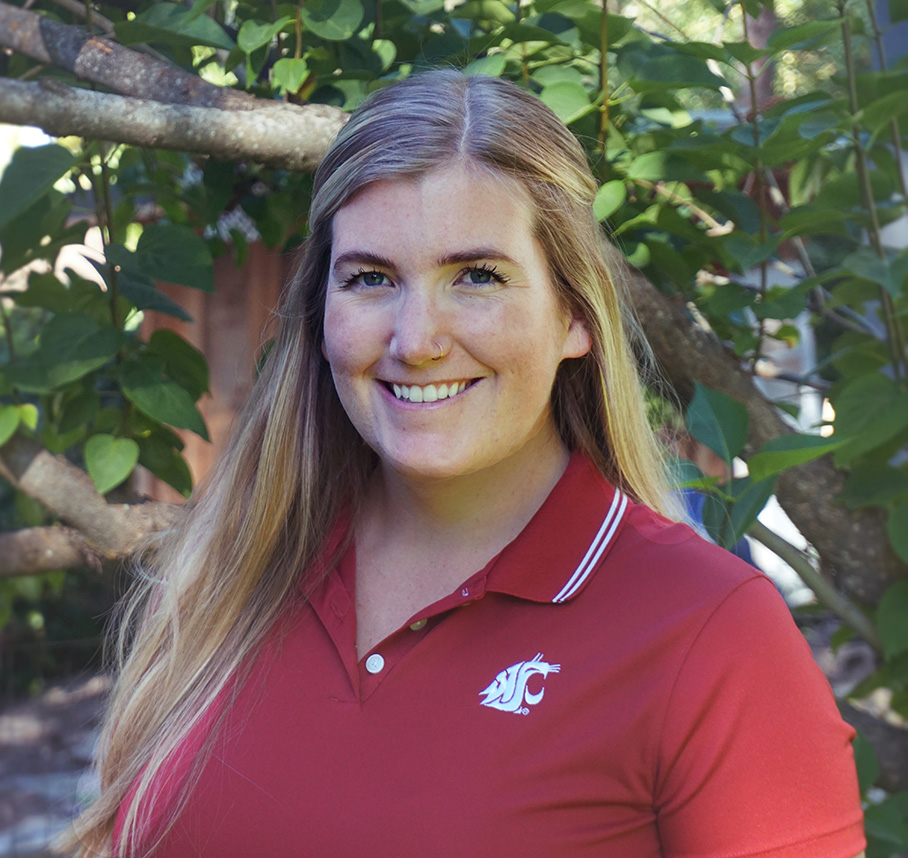 Dr. Kelly Kulhanek headshot.